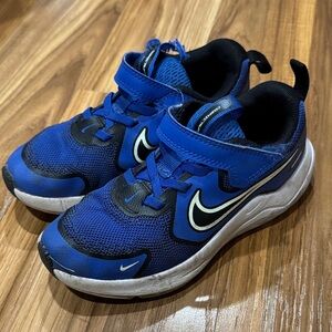 Nike Kids Royal Blue and Black Sneakers